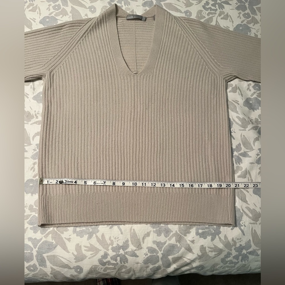 Vince Cashmere/Wool sweater - Picture 7 of 8